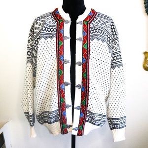 Norlender Norwegian Knit Sweater with Pewter Clasps